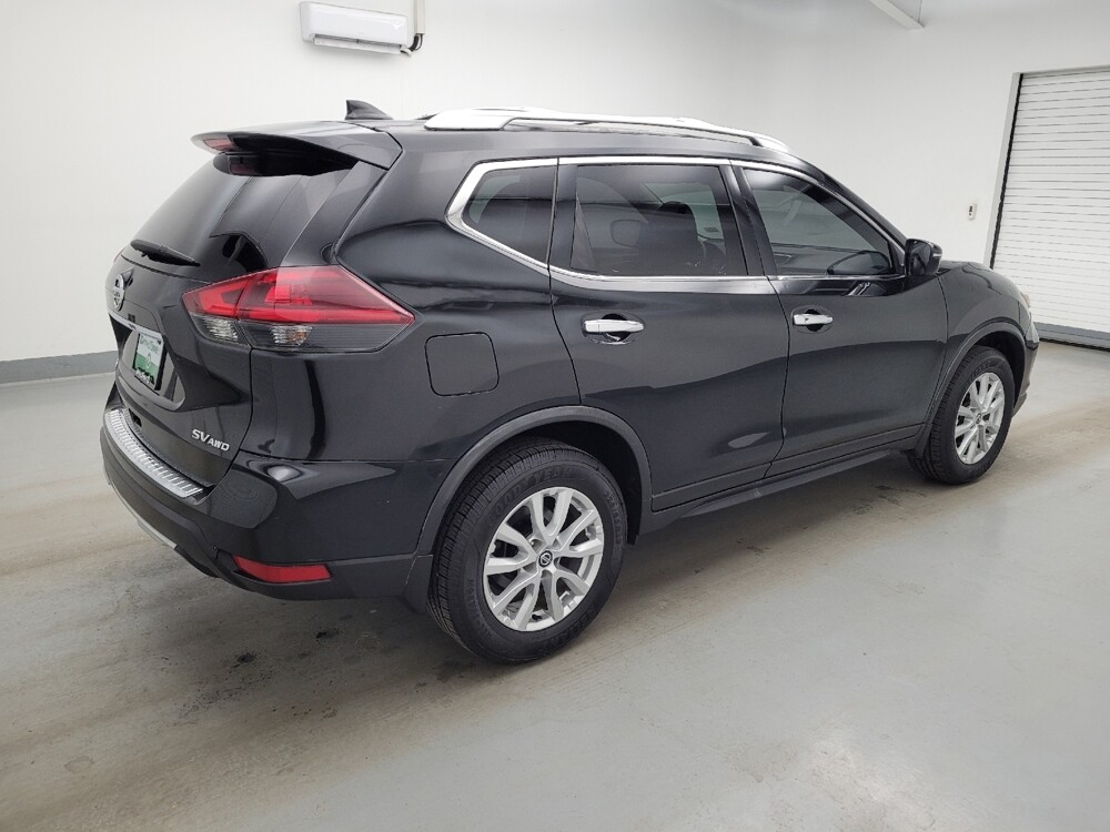 2018 Nissan Rogue in Fairfield, OH 45014 - 18142315 10