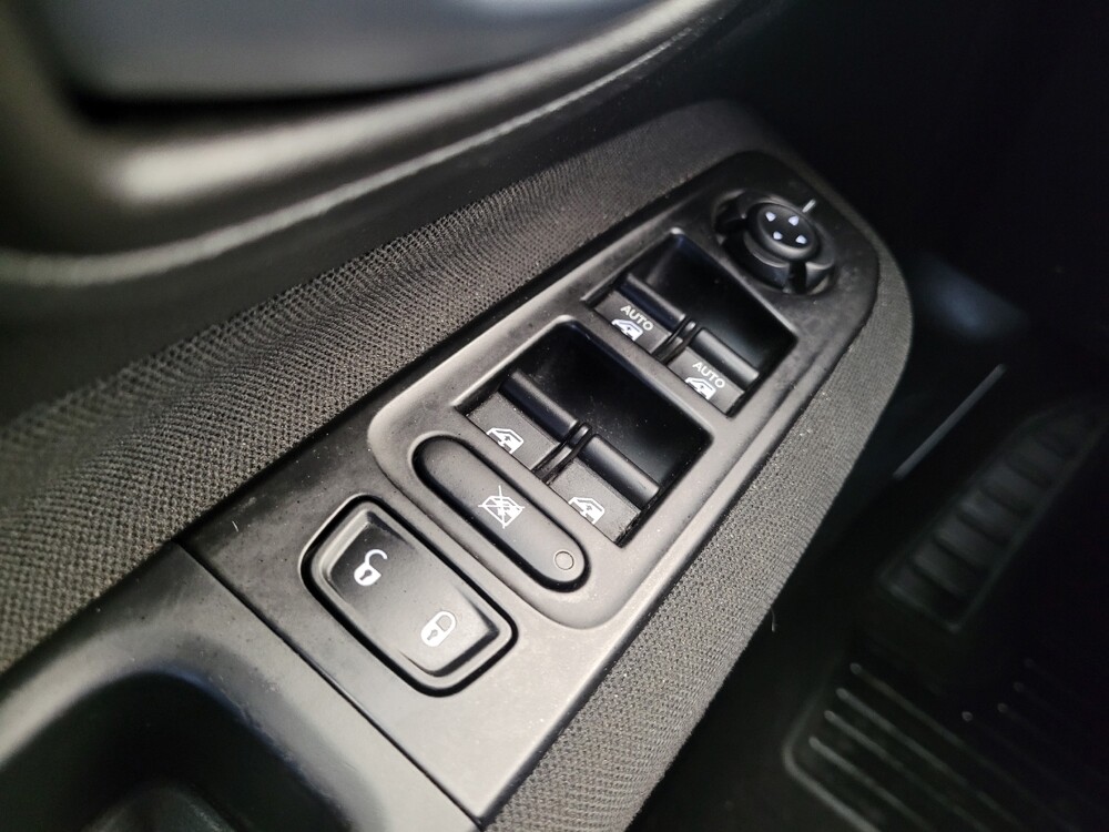 2020 Jeep Renegade in Fairfield, OH 45014 - 18142316 27