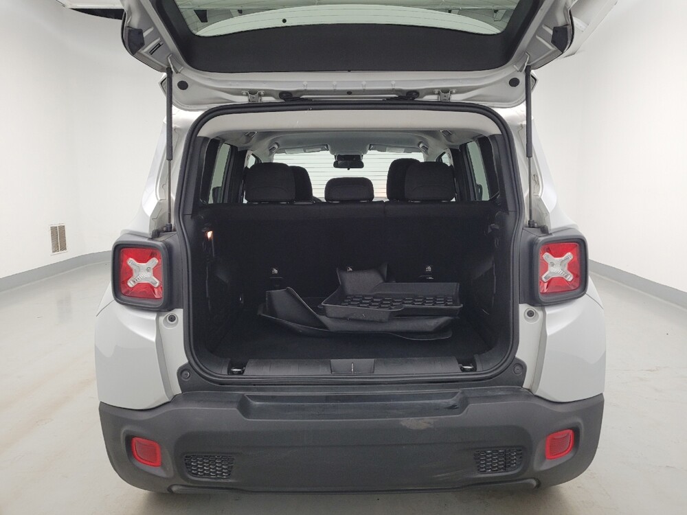 2020 Jeep Renegade in Fairfield, OH 45014 - 18142316 29