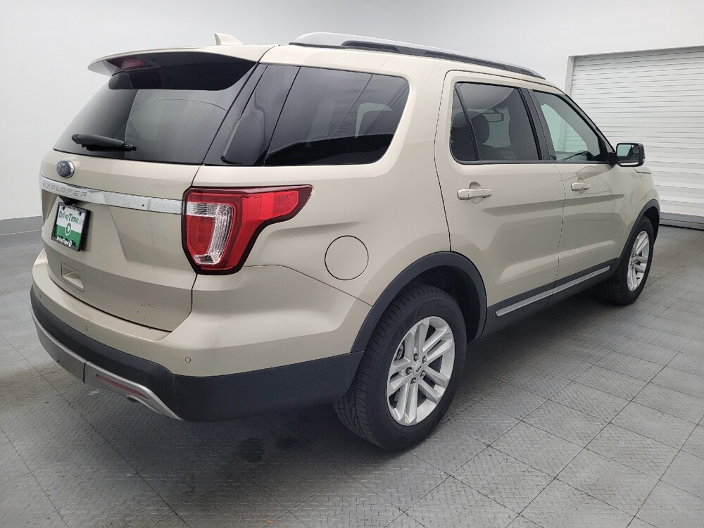 2017 Ford Explorer in Kissimmee, FL 34744 - 18142319 9