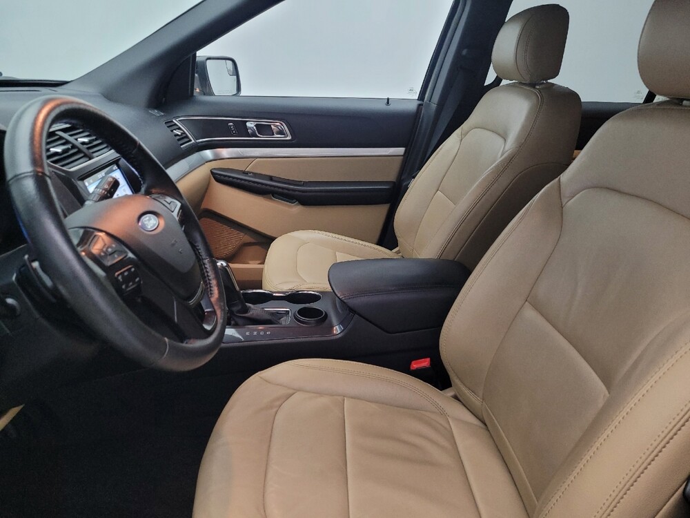 2017 Ford Explorer in Kissimmee, FL 34744 - 18142319 17