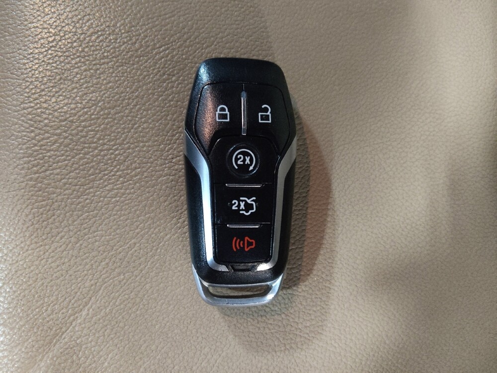 2017 Ford Explorer in Kissimmee, FL 34744 - 18142319 32