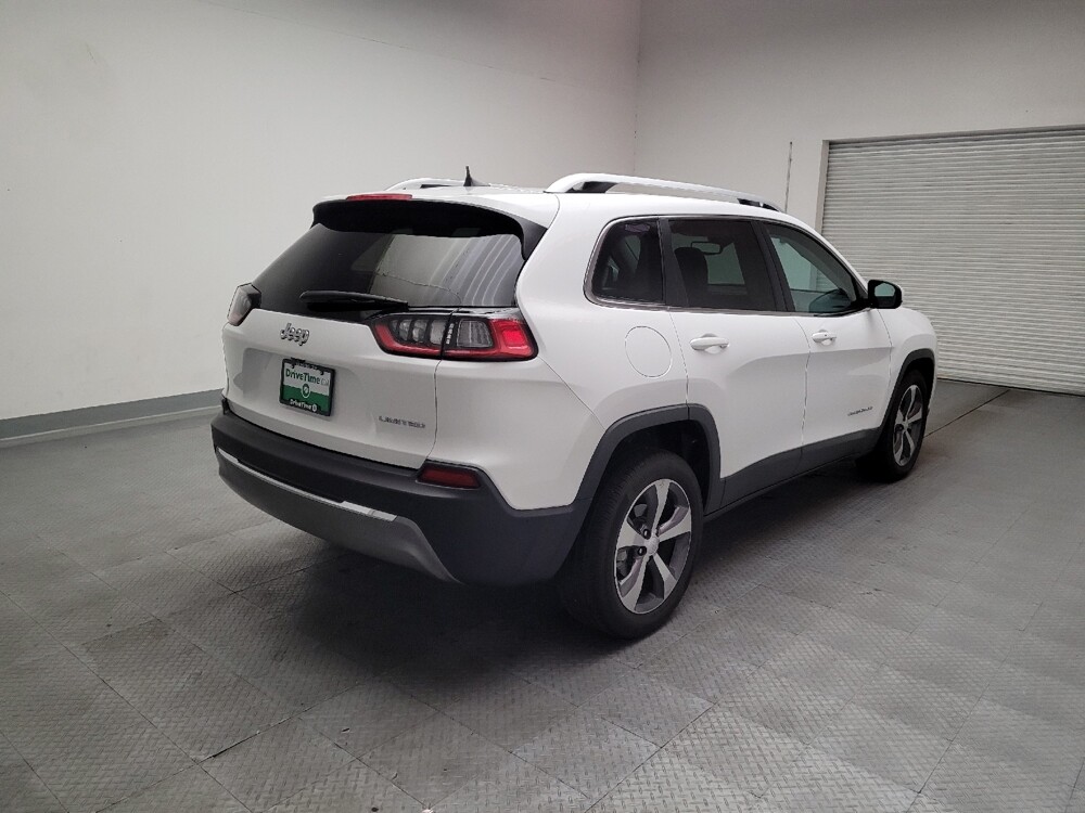 2019 Jeep Cherokee in Downey, CA 90241 - 18142325 9