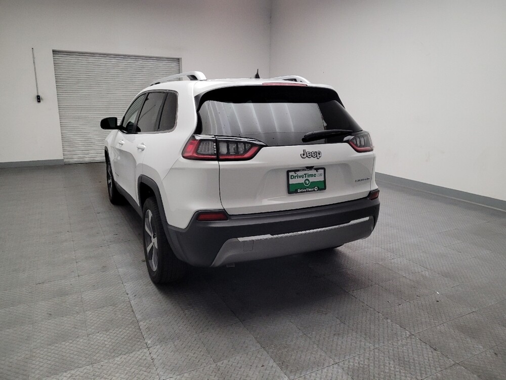 2019 Jeep Cherokee in Downey, CA 90241 - 18142325 6