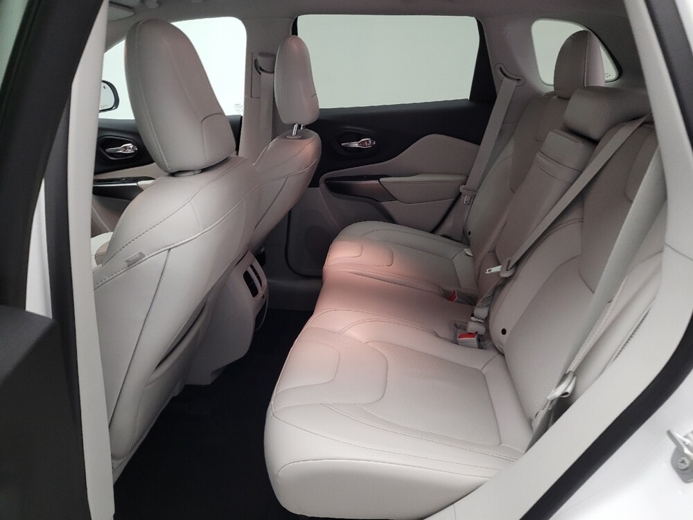 2019 Jeep Cherokee in Downey, CA 90241 - 18142325 18