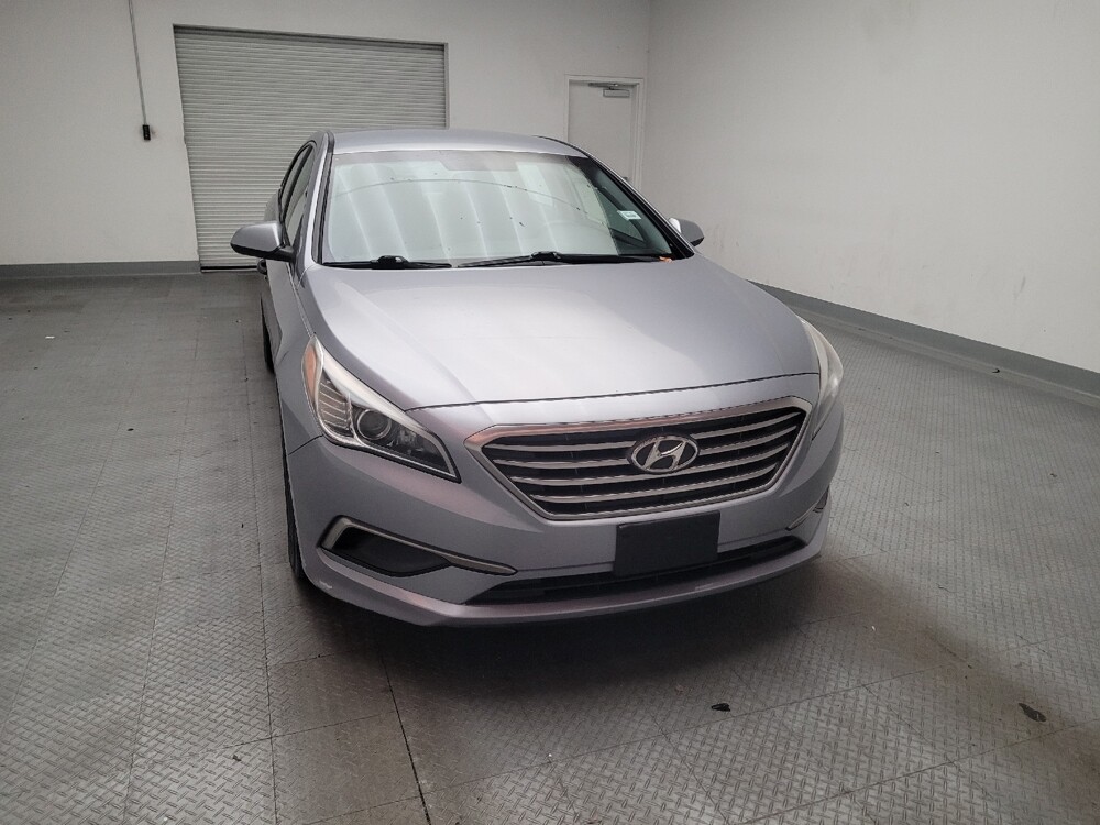 2016 Hyundai Sonata in Downey, CA 90241 - 18142329 14