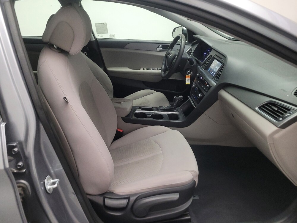 2016 Hyundai Sonata in Downey, CA 90241 - 18142329 21