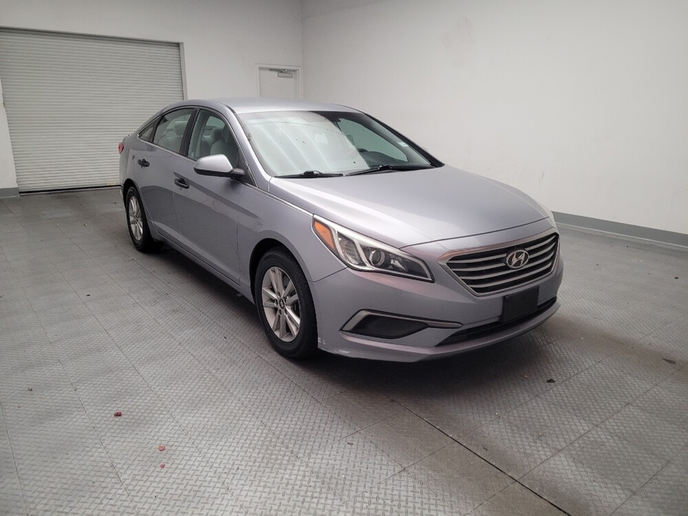 2016 Hyundai Sonata in Downey, CA 90241 - 18142329 13