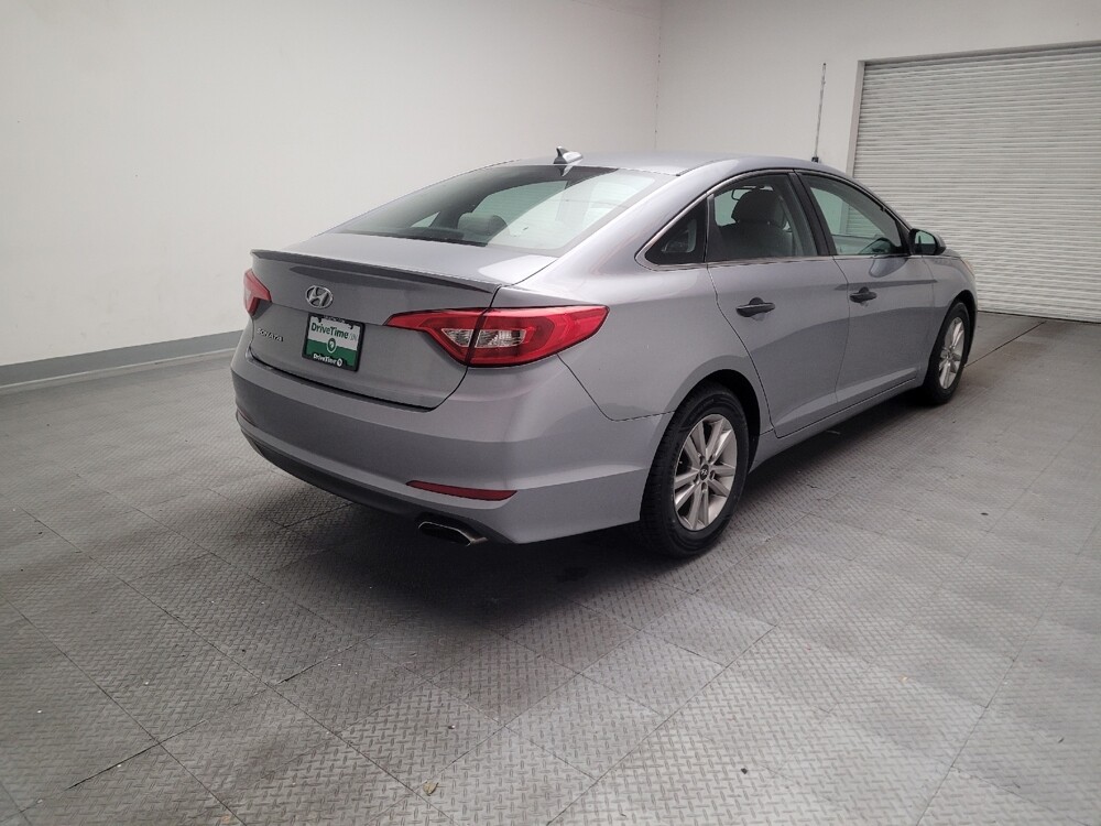 2016 Hyundai Sonata in Downey, CA 90241 - 18142329 9
