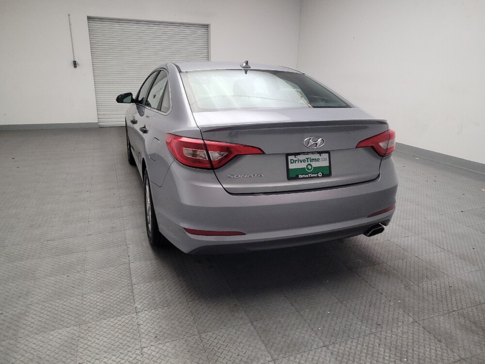 2016 Hyundai Sonata in Downey, CA 90241 - 18142329 6