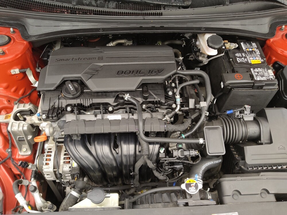 2021 Hyundai Elantra in Independence, MO 64055 - 18142330 30