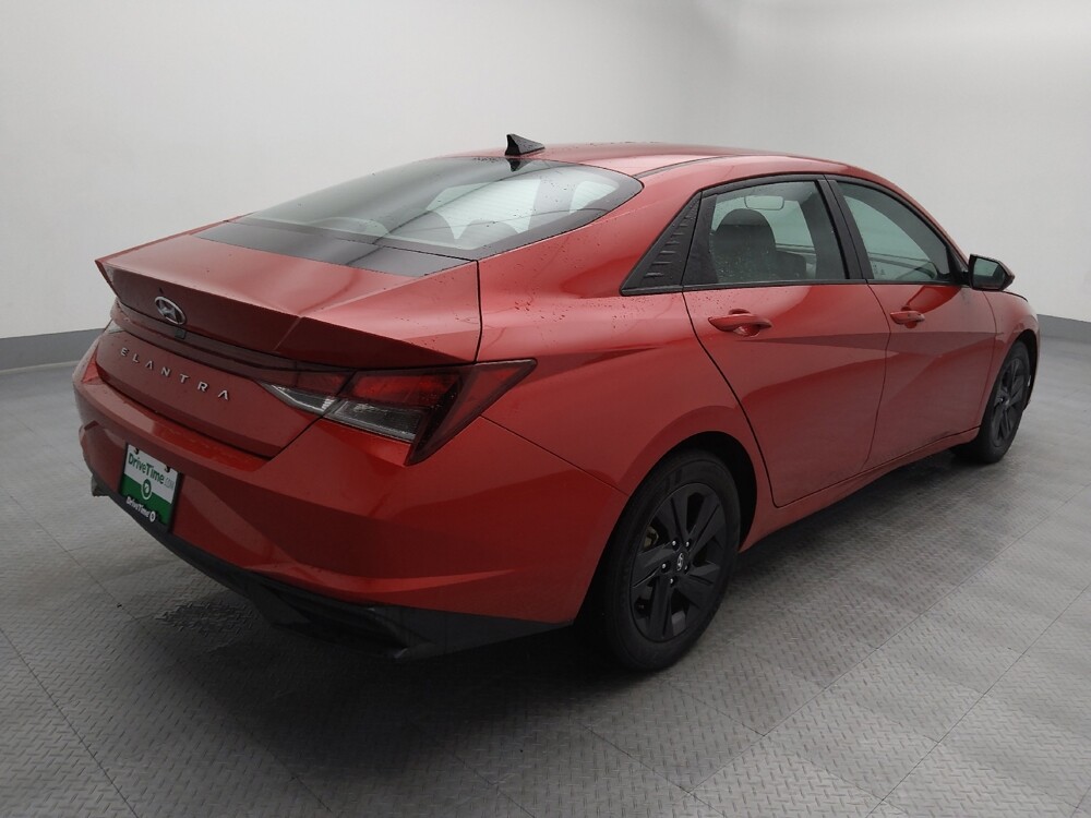 2021 Hyundai Elantra in Independence, MO 64055 - 18142330 10