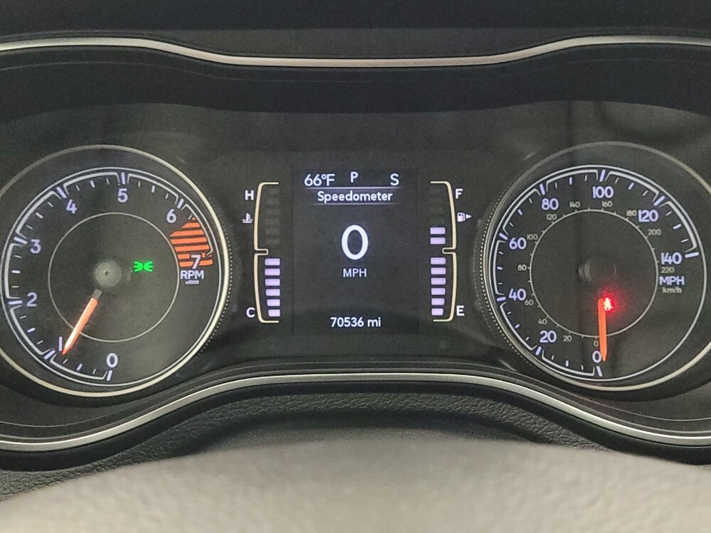 2020 Jeep Cherokee in Houston, TX 77060 - 18142343 23