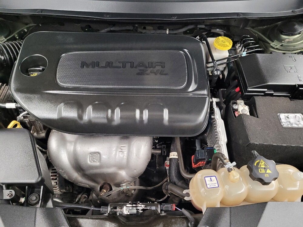 2020 Jeep Cherokee in Houston, TX 77060 - 18142343 30