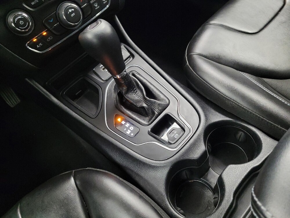 2020 Jeep Cherokee in Houston, TX 77060 - 18142343 26