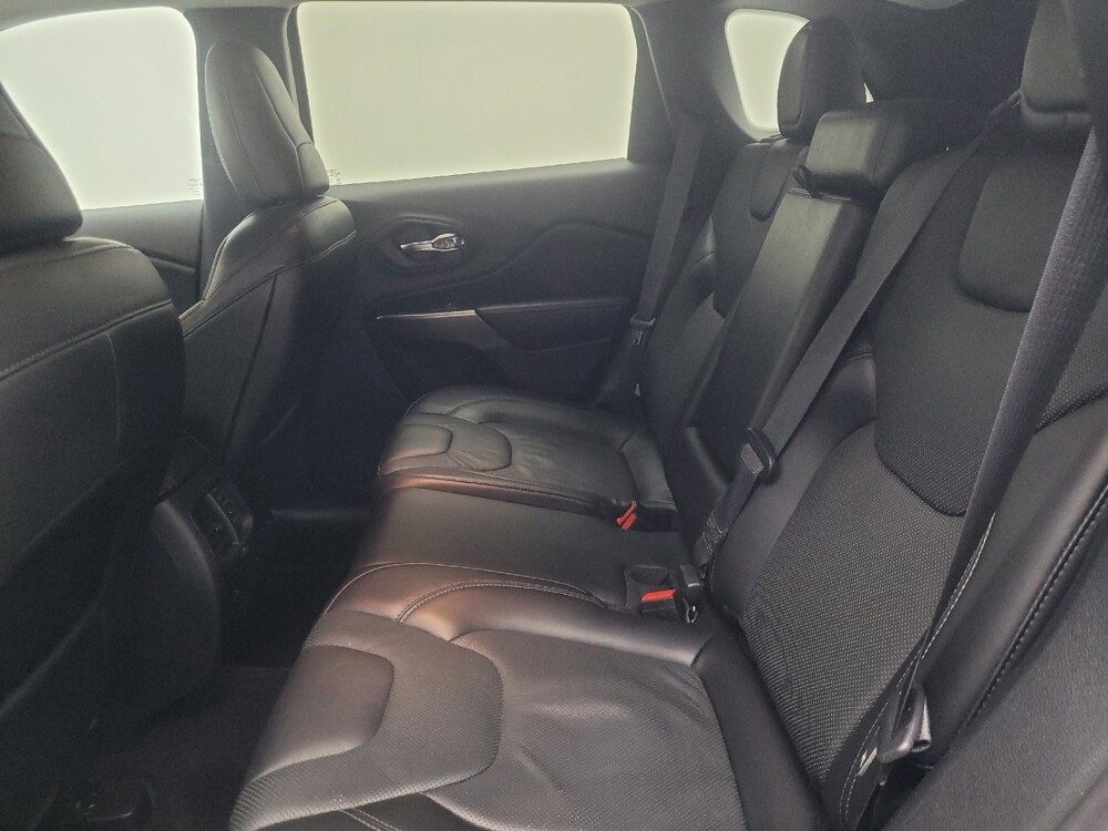2019 Jeep Cherokee in Indianapolis, IN 46222 - 18142345 18