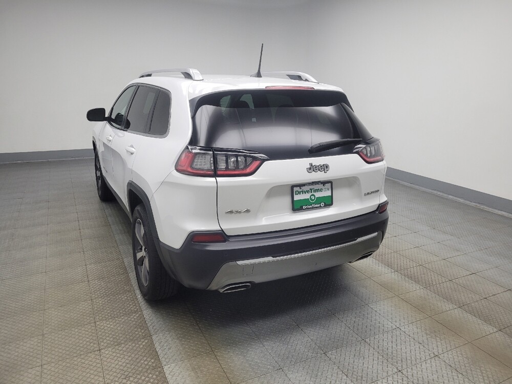 2019 Jeep Cherokee in Indianapolis, IN 46222 - 18142345 5