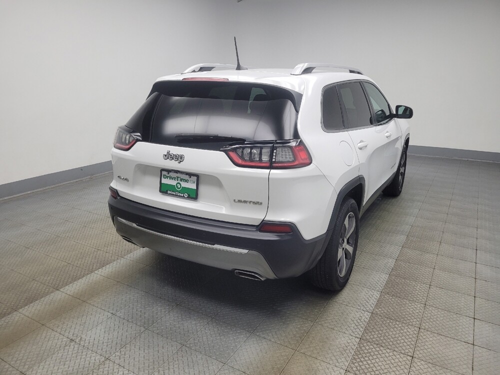 2019 Jeep Cherokee in Indianapolis, IN 46222 - 18142345 9
