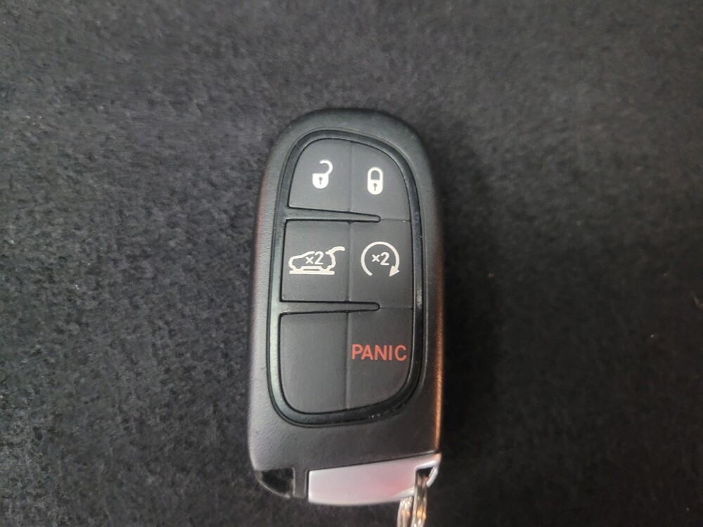2019 Jeep Cherokee in Highland, IN 46322 - 18142348 32
