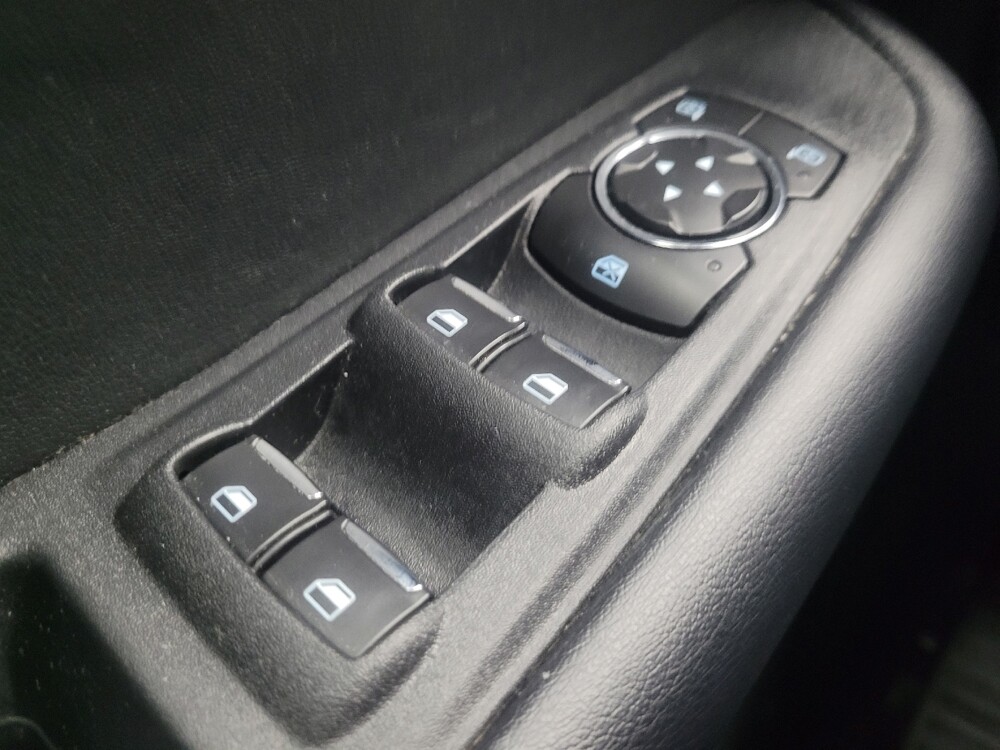 2022 Ford Edge in Highland, IN 46322 - 18142350 27