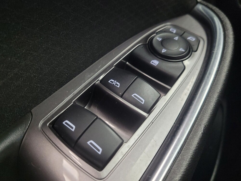 2022 Chevrolet Malibu in Indianapolis, IN 46222 - 18142354 27