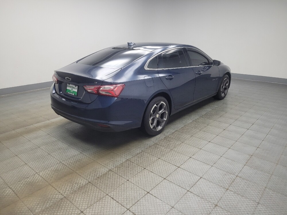 2022 Chevrolet Malibu in Indianapolis, IN 46222 - 18142354 10
