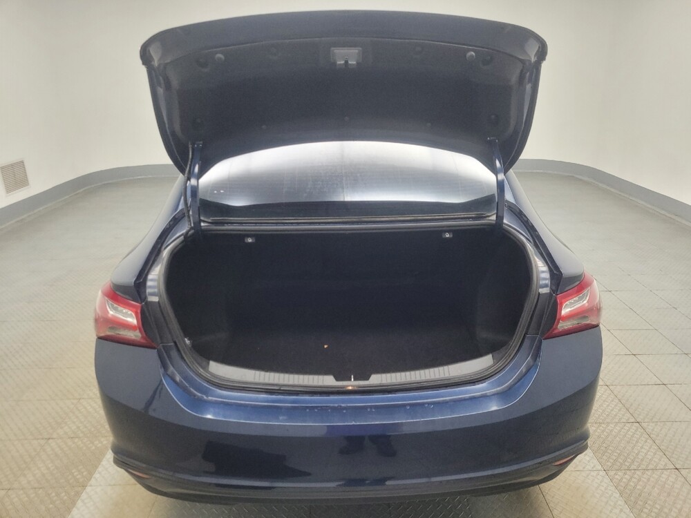 2022 Chevrolet Malibu in Indianapolis, IN 46222 - 18142354 29