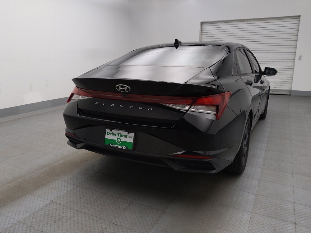 2021 Hyundai Elantra in Colorado Springs, CO 80909 - 18142355 7