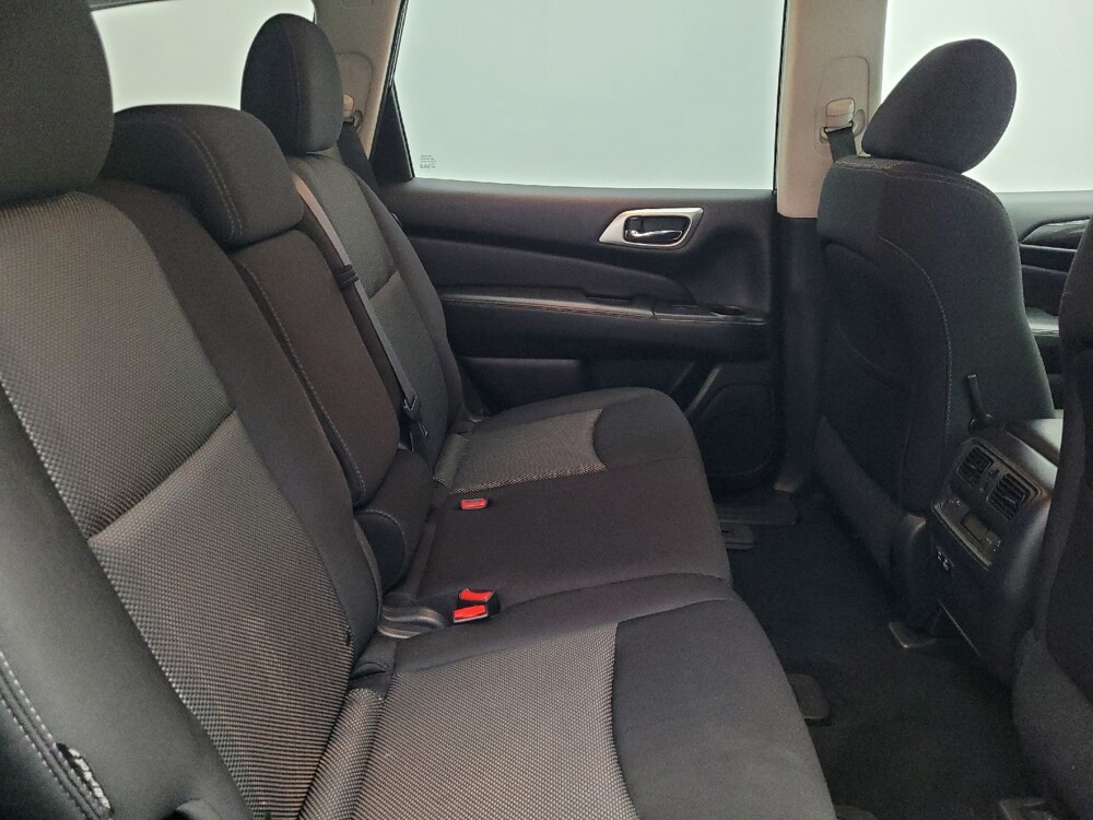 2020 Nissan Pathfinder in Hialeah, FL 33014 - 18142363 19