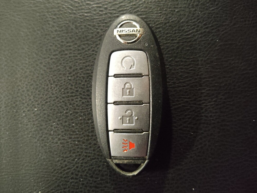 2020 Nissan Pathfinder in Hialeah, FL 33014 - 18142363 32
