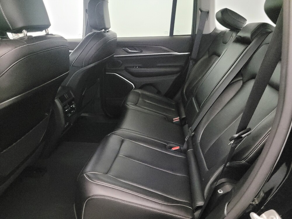 2023 Jeep Grand Cherokee in Williamstown, NJ 8094 - 18142368 18