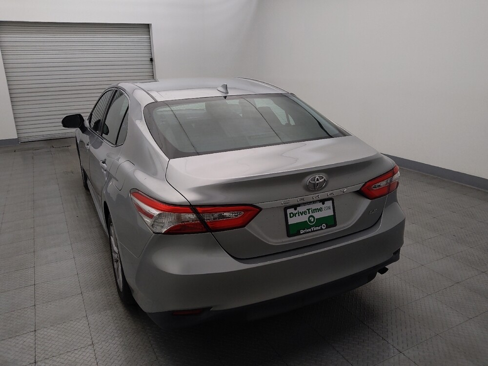 2019 Toyota Camry in Houston, TX 77034 - 18142374 6