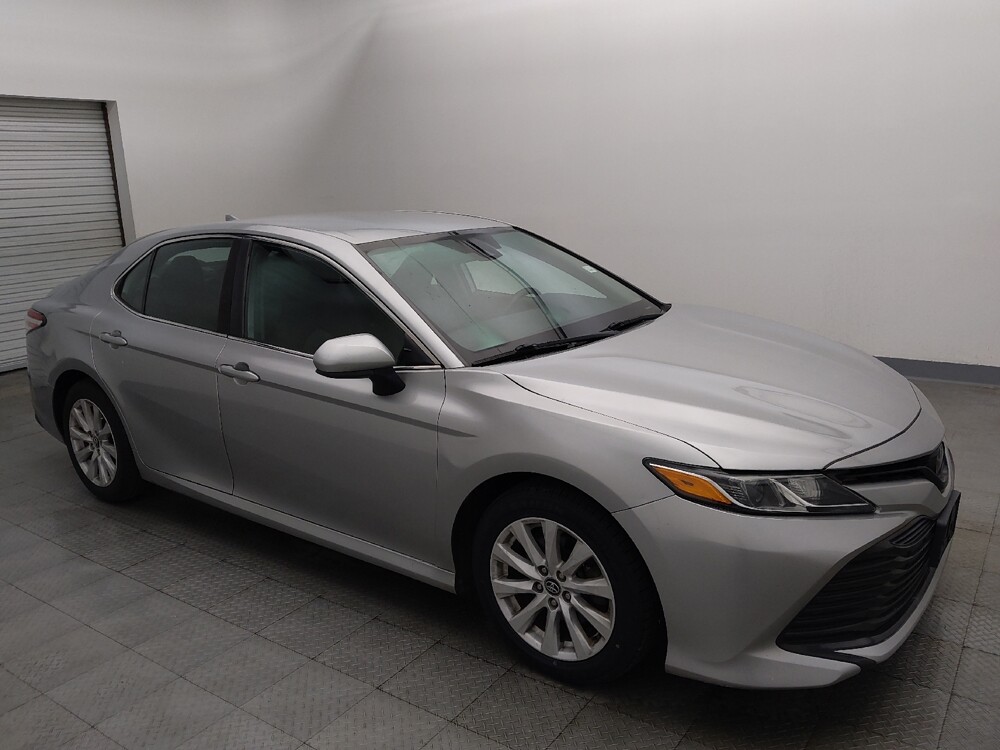 2019 Toyota Camry in Houston, TX 77034 - 18142374 11