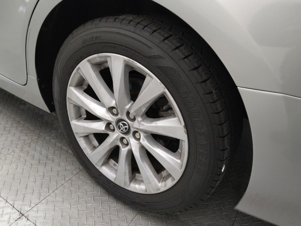 2019 Toyota Camry in Houston, TX 77034 - 18142374 31