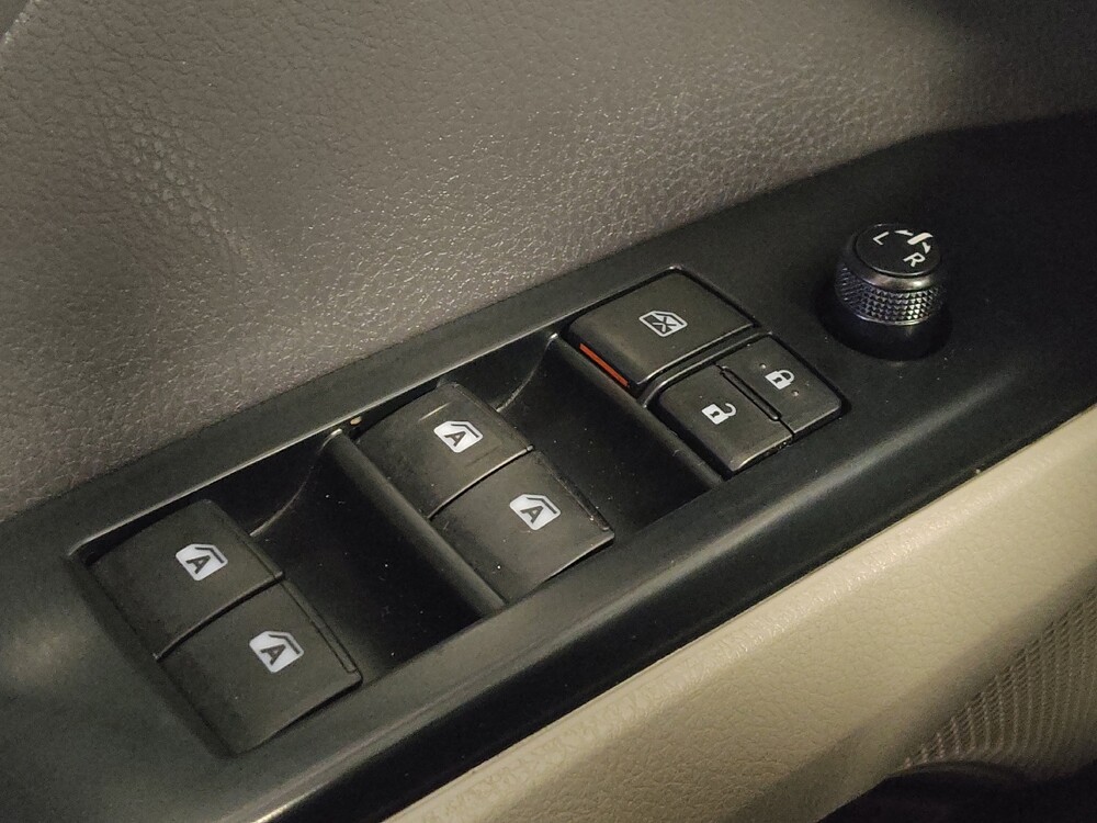 2019 Toyota Camry in Houston, TX 77034 - 18142374 27