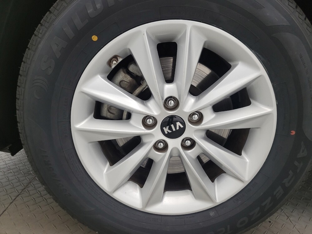 2019 Kia Sorento in Phoenix, AZ 85015 - 18142383 31