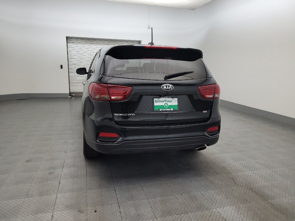 2019 Kia Sorento in Phoenix, AZ 85015 - 18142383 6