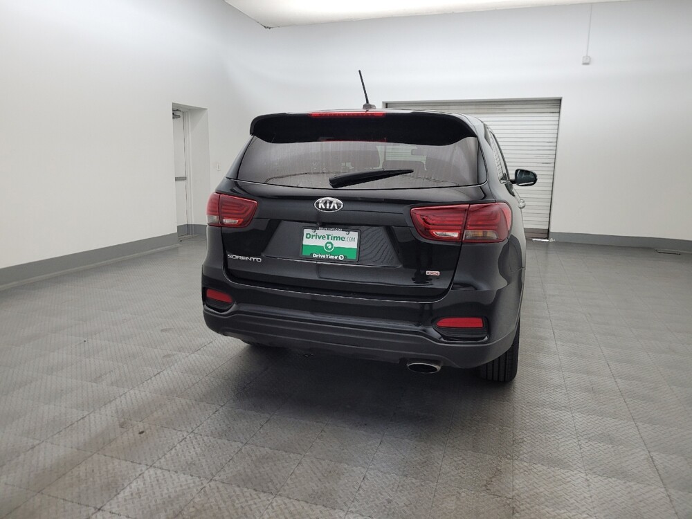 2019 Kia Sorento in Phoenix, AZ 85015 - 18142383 7