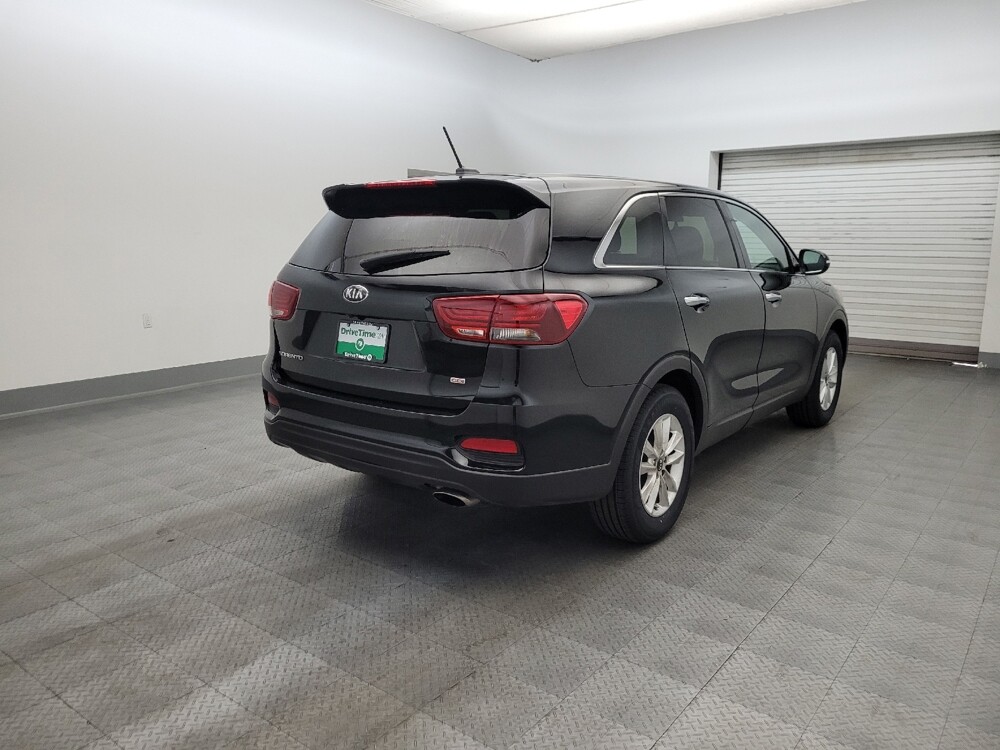 2019 Kia Sorento in Phoenix, AZ 85015 - 18142383 9