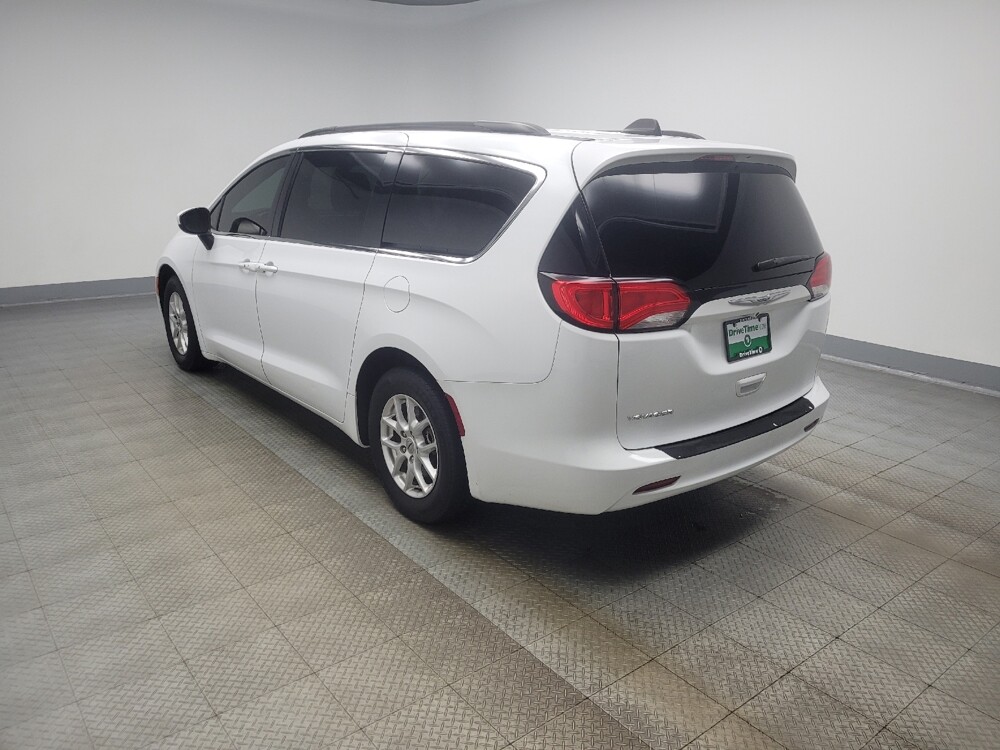 2021 Chrysler Voyager in Indianapolis, IN 46222 - 18142384 3