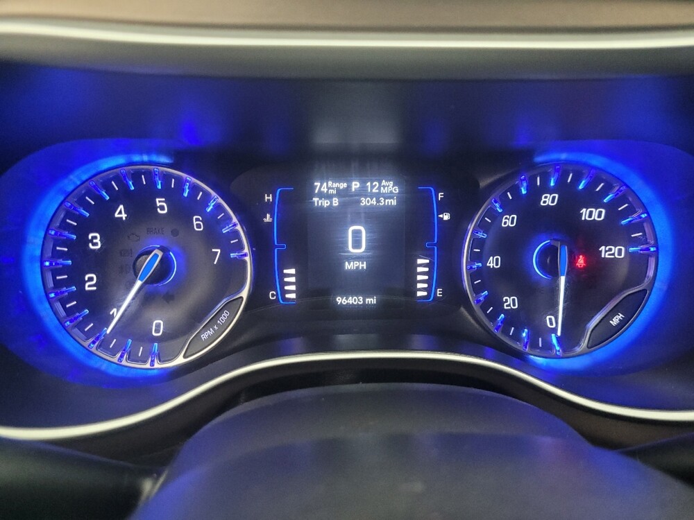 2021 Chrysler Voyager in Indianapolis, IN 46222 - 18142384 23
