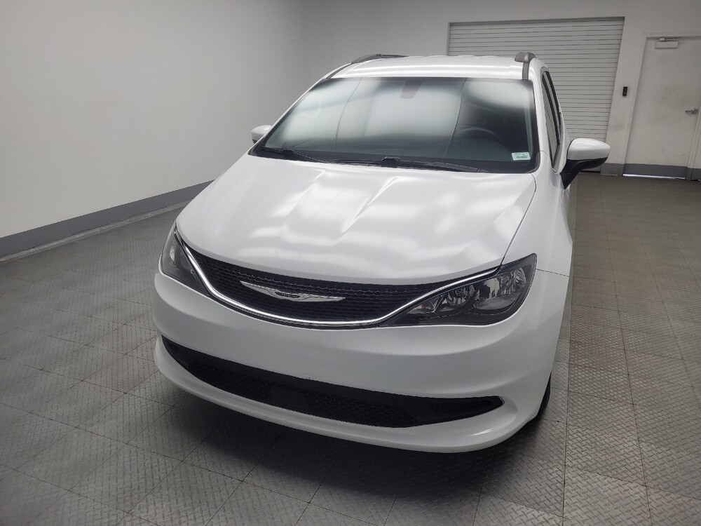 2021 Chrysler Voyager in Indianapolis, IN 46222 - 18142384 15