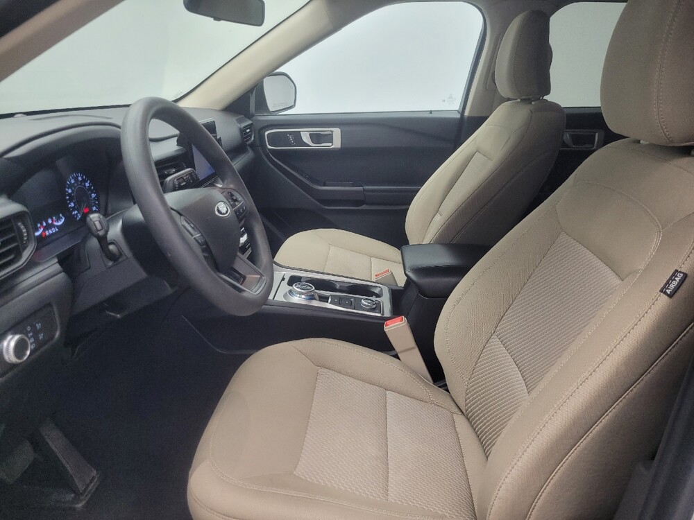 2022 Ford Explorer in Indianapolis, IN 46222 - 18142385 17