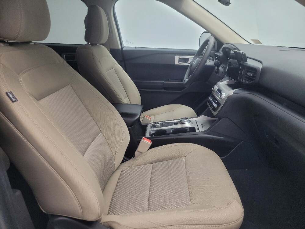 2022 Ford Explorer in Indianapolis, IN 46222 - 18142385 21