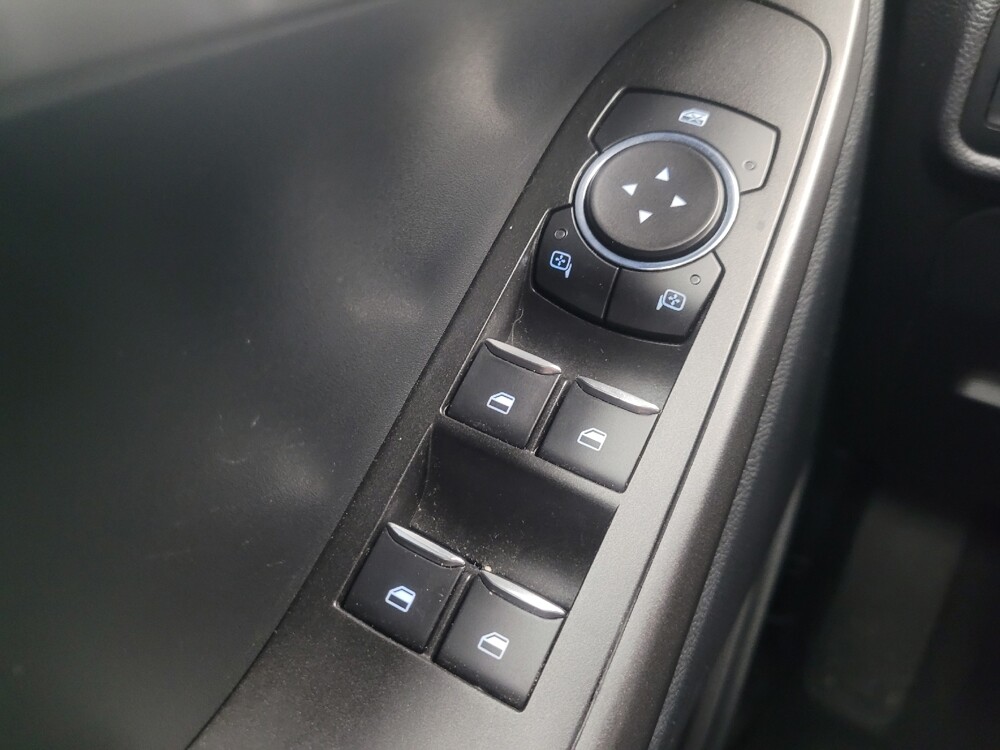 2022 Ford Explorer in Indianapolis, IN 46222 - 18142385 27