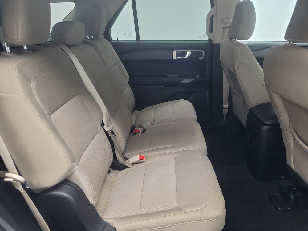 2022 Ford Explorer in Indianapolis, IN 46222 - 18142385 19