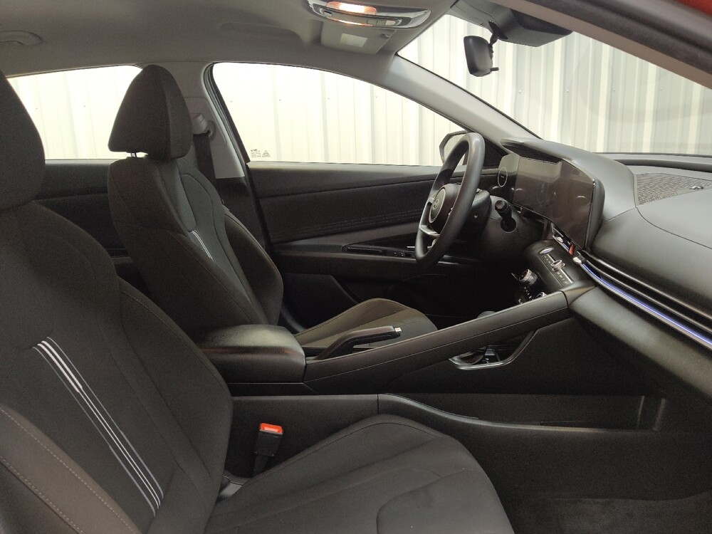 2024 Hyundai Elantra in Fairfield, OH 45014 - 18142391 21