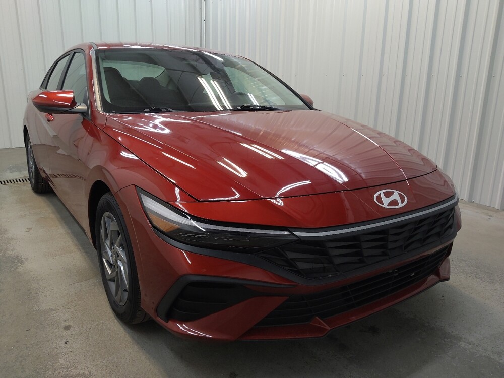 2024 Hyundai Elantra in Fairfield, OH 45014 - 18142391 13