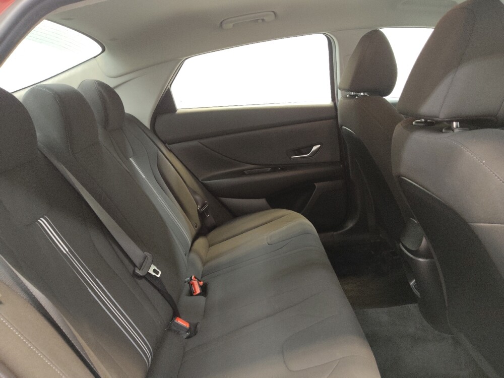 2024 Hyundai Elantra in Fairfield, OH 45014 - 18142391 19