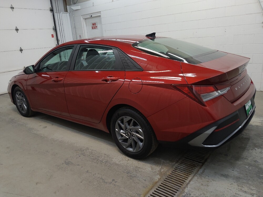 2024 Hyundai Elantra in Fairfield, OH 45014 - 18142391 3